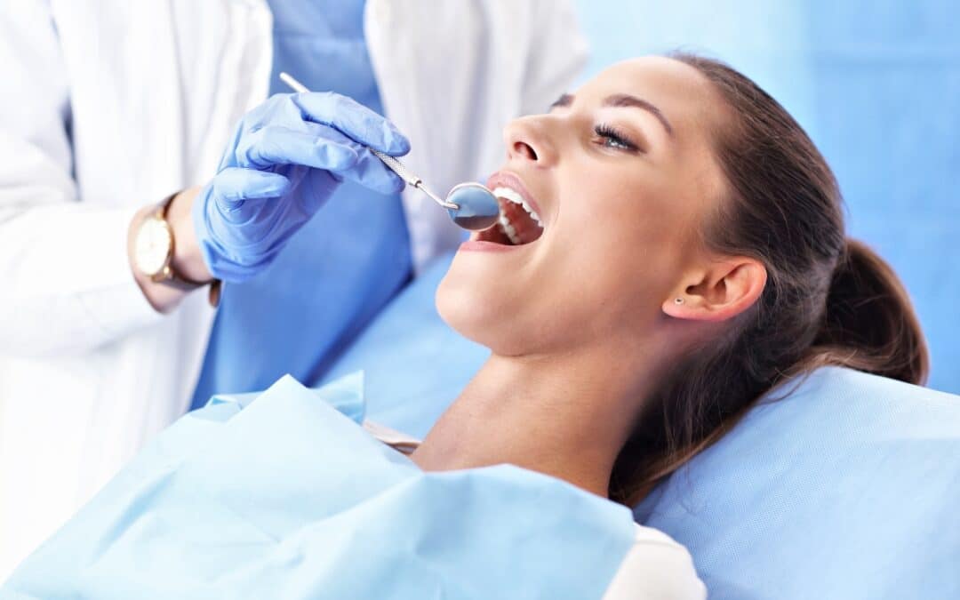 Emergency Dentist vs. Regular Dentist: Why the Difference Matters?